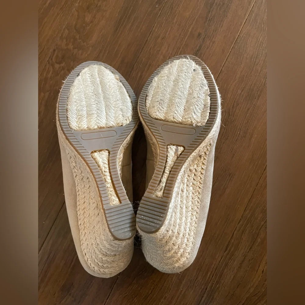 Charles David suede wedges